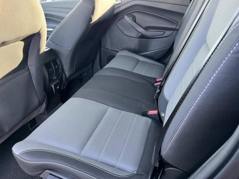 Used 2016 Ford Escape SE w/ Equipment Group 201A image 20