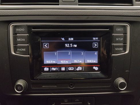 Used 2017 Volkswagen Jetta S w/ Jetta S Cold Weather Package FWD image 25
