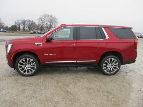 New 2026 GMC Yukon Denali image 8