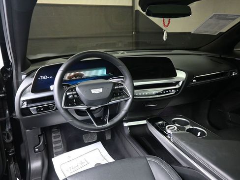 Used 2024 Cadillac Lyriq Sport RWD image 27
