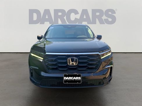Used 2023 Honda Pilot LX image 2