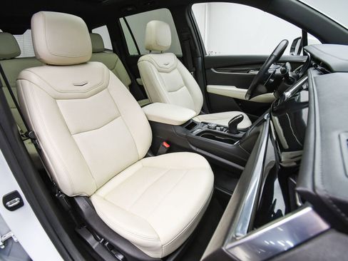 Used 2021 Cadillac XT6 Sport image 19