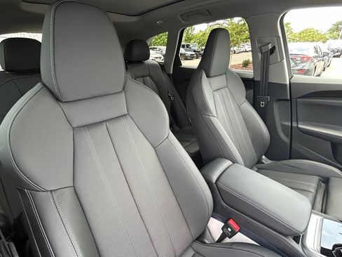 Certified 2025 Audi Q5 Prestige AWD/4WD image 36