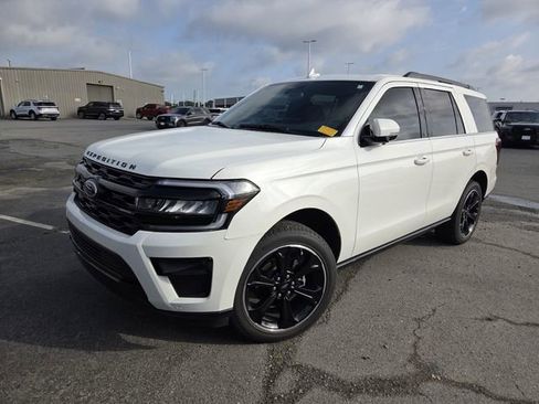 Used 2024 Ford Expedition Limited AWD/4WD image 10