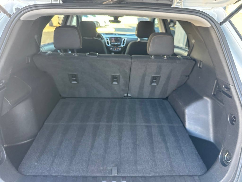 Used 2022 Chevrolet Equinox LT FWD image 15