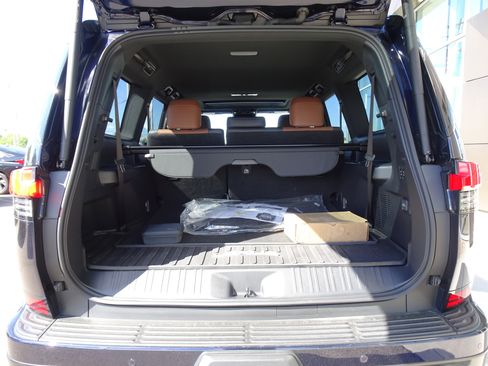 Used 2024 Lexus GX 550 w/ Accessory Package (2T) AWD/4WD image 30