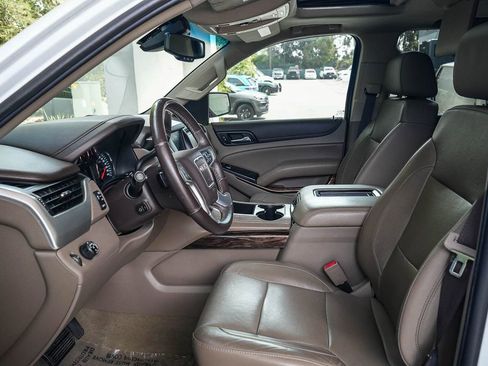 Used 2018 GMC Yukon SLT w/ Open Road Package RWD image 17