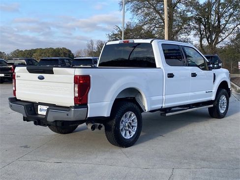 Used 2022 Ford F250 XLT w/ XLT Value Package image 5