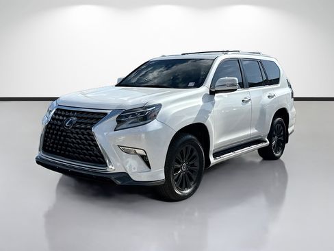 Used 2023 Lexus GX 460 Premium w/ Accessory Package AWD/4WD image 7