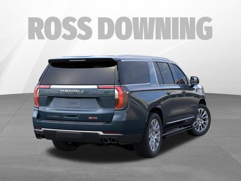 Used 2026 GMC Yukon XL Denali w/ Sun & Power Step Package AWD/4WD image 4