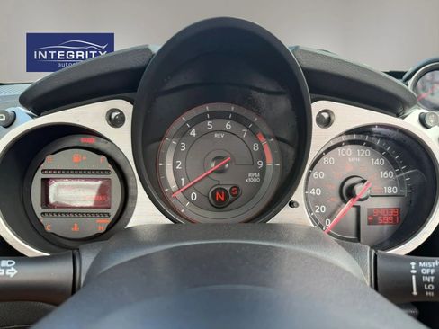 Used 2014 Nissan 370Z Touring w/ Sport Package RWD image 17