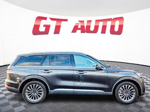Used 2020 Lincoln Aviator Reserve w/ Elements Package Plus image 8