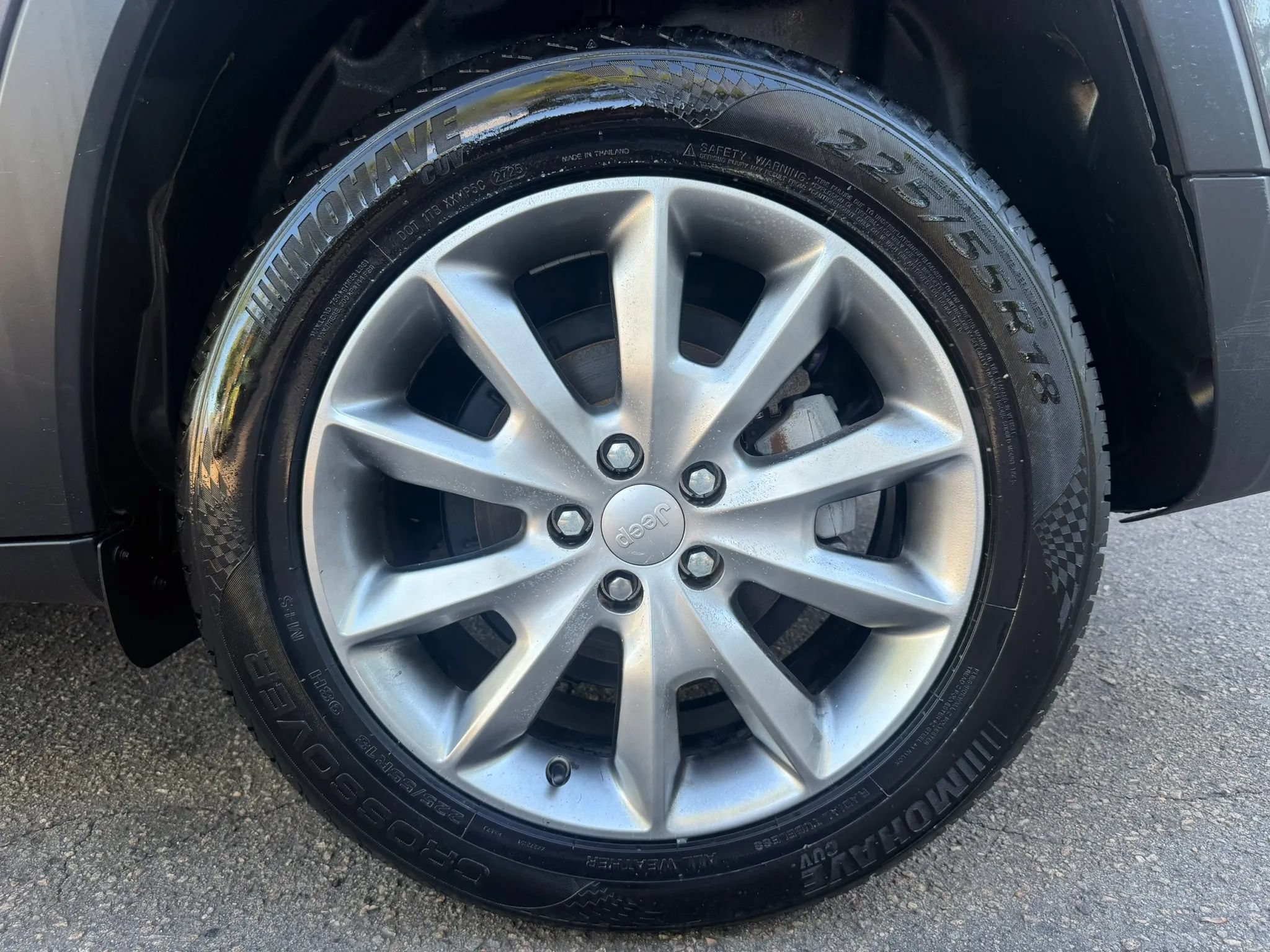 Used 2017 Jeep Cherokee Limited FWD image 51