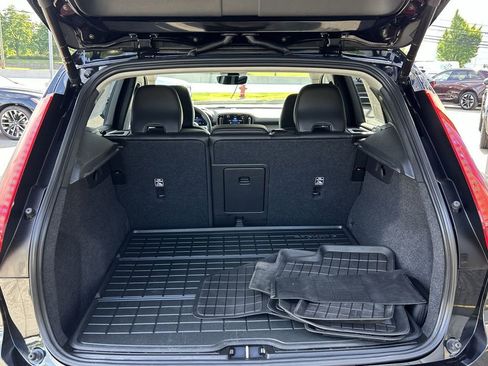 Certified 2024 Volvo XC40 B5 Core AWD/4WD image 26