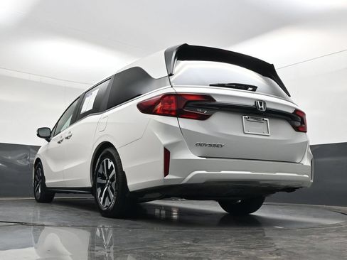 Used 2025 Honda Odyssey EX-L image 45