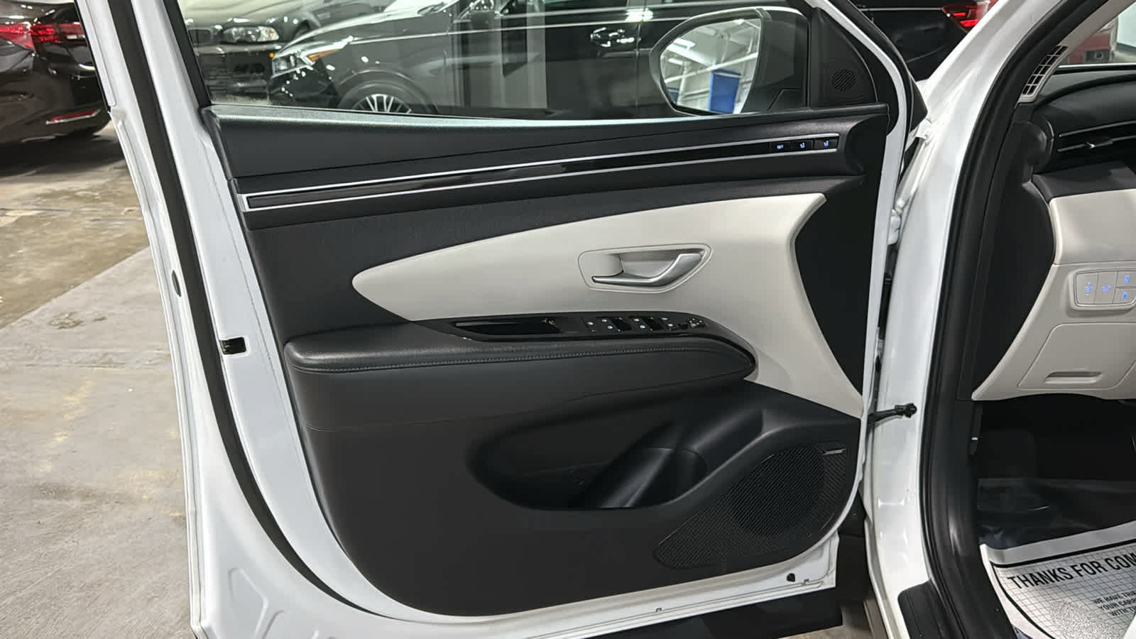 Used 2023 Hyundai Tucson Limited AWD/4WD image 9