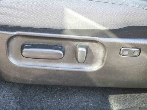 Used 2021 Toyota Tacoma SR5 image 27