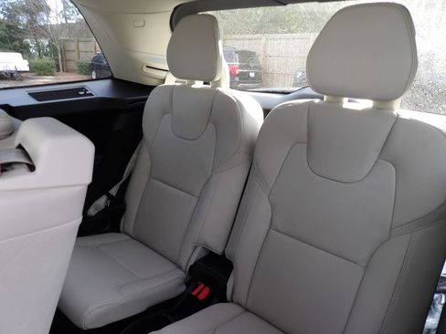 New 2026 Volvo XC90 T8 Ultra w/ Protection Package Premier AWD/4WD image 25