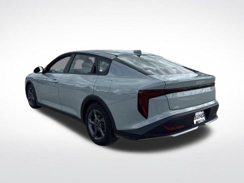 Used 2025 Kia K4 FWD image 13