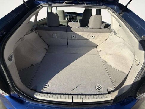 Used 2011 Toyota Prius Five image 7