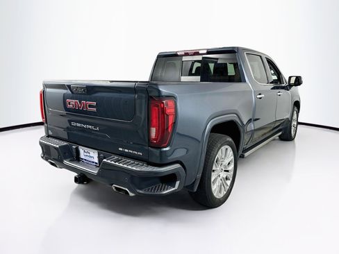Used 2022 GMC Sierra 1500 Denali w/ Denali Premium Package AWD/4WD image 5