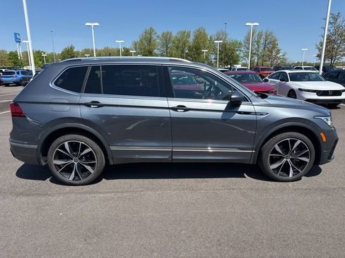 Used 2024 Volkswagen Tiguan SEL R-Line AWD/4WD image 5