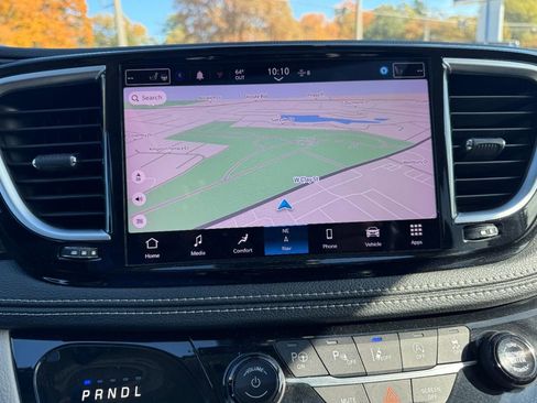 Used 2022 Chrysler Pacifica Limited image 22