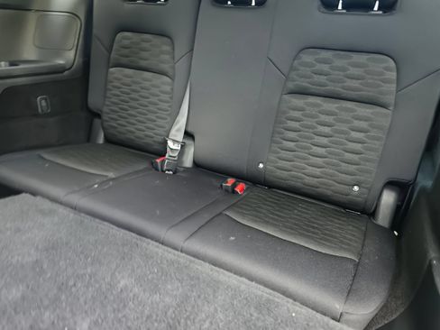 Used 2025 Nissan Pathfinder SV AWD/4WD image 11