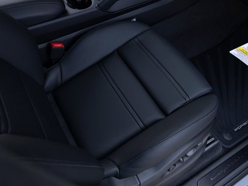 Certified 2026 Porsche Cayenne GTS image 40