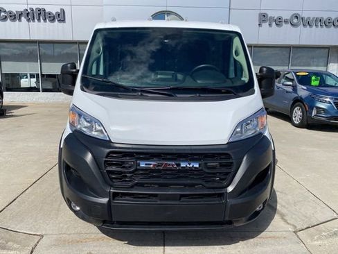 Used 2025 RAM ProMaster 2500 w/ Convenience Group image 9