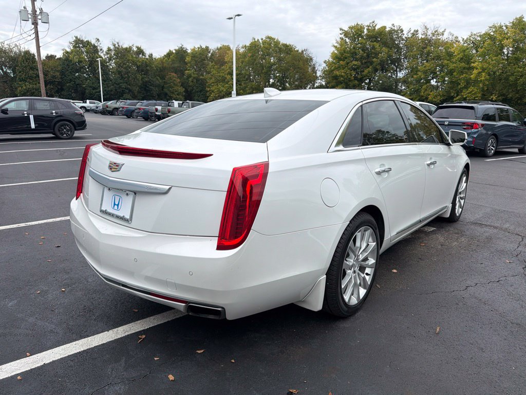 Used 2016 Cadillac XTS Luxury w/ LPO, Protection Package FWD image 5