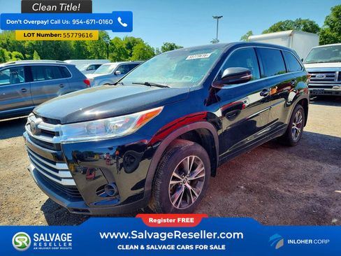 Used 2018 Toyota Highlander LE AWD/4WD image 1