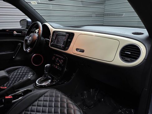 Used 2019 Volkswagen Beetle 2.0T Final Edition SEL FWD image 14