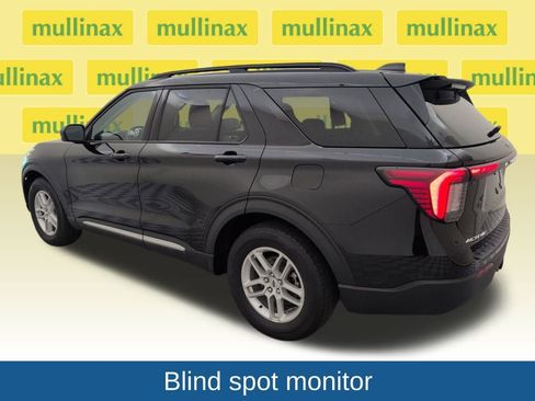 Used 2025 Ford Explorer Active image 10