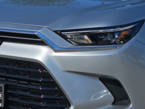 New 2026 Toyota Grand Highlander FWD image 31