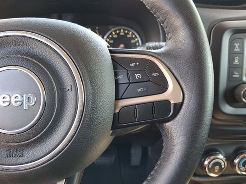 Used 2016 Jeep Renegade Latitude w/ Safety & Security Group AWD/4WD image 20