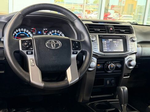Used 2018 Toyota 4Runner SR5 RWD image 30