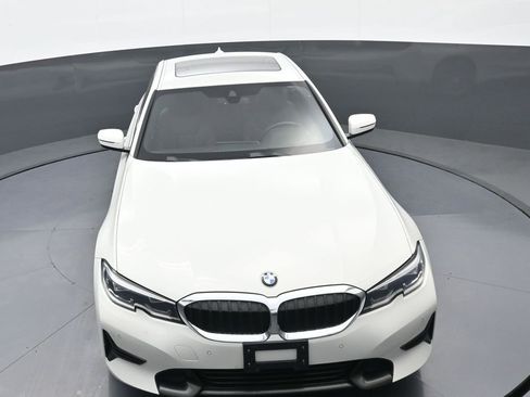 Used 2021 BMW 330i xDrive Sedan w/ Convenience Package AWD/4WD image 30