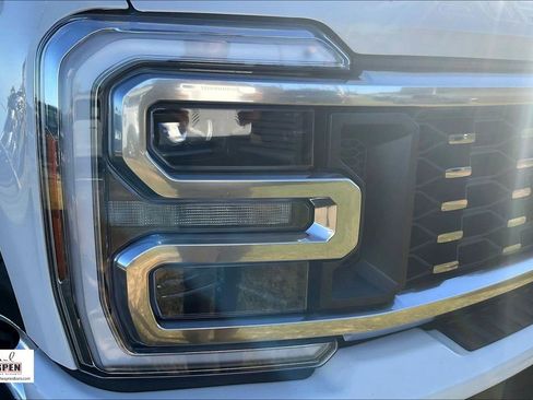 New 2025 Ford F350 Platinum w/ Platinum Plus Package AWD/4WD image 15