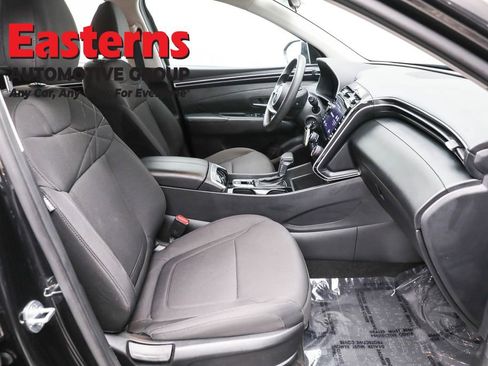 Used 2023 Hyundai Tucson SE image 24