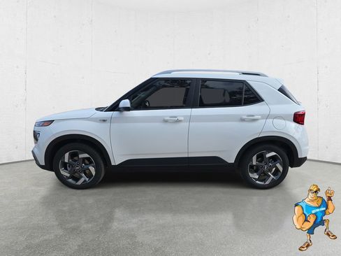 New 2026 Hyundai Venue SEL image 8