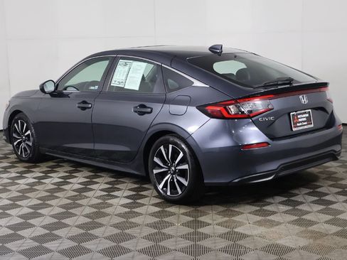Used 2024 Honda Civic EX-L image 9