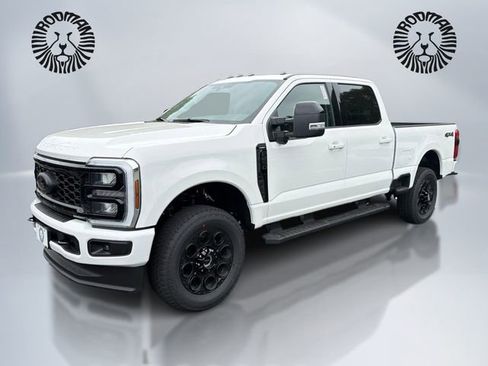 New 2026 Ford F250 Lariat w/ Black Appearance Package AWD/4WD image 1