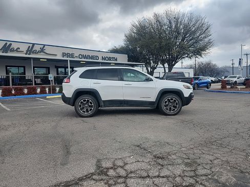 Used 2020 Jeep Cherokee Trailhawk w/ Cold Weather Group image 2