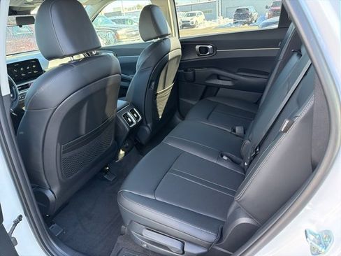 New 2026 Kia Sorento S image 8
