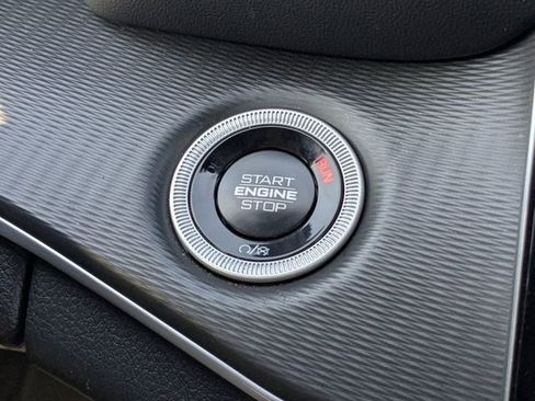 Used 2025 Jeep Grand Cherokee Laredo X RWD image 29