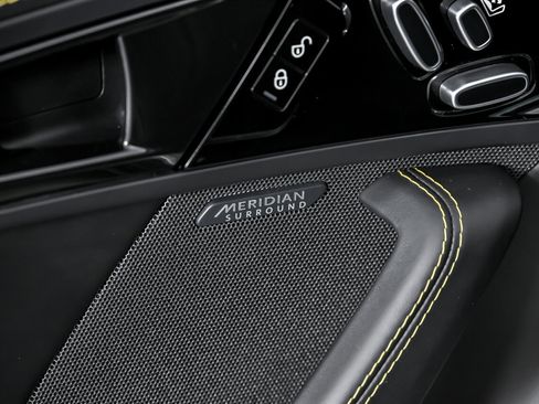 Used 2018 Jaguar F-TYPE 400 Sport image 19