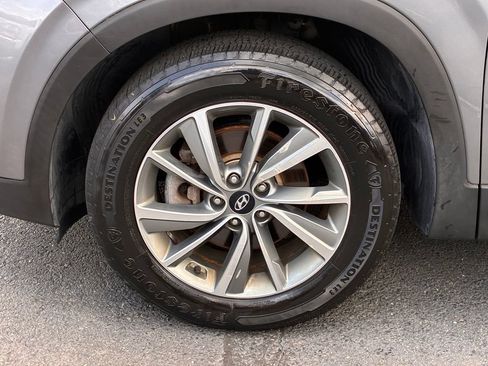 Used 2019 Hyundai Santa Fe SEL FWD image 52