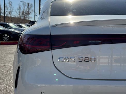 Certified 2023 Mercedes-Benz EQS 580 4MATIC Sedan image 18