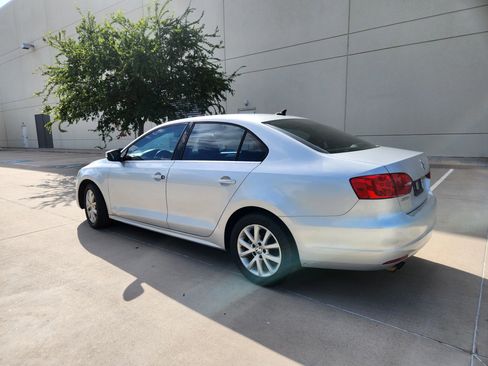 Used 2014 Volkswagen Jetta SE image 38